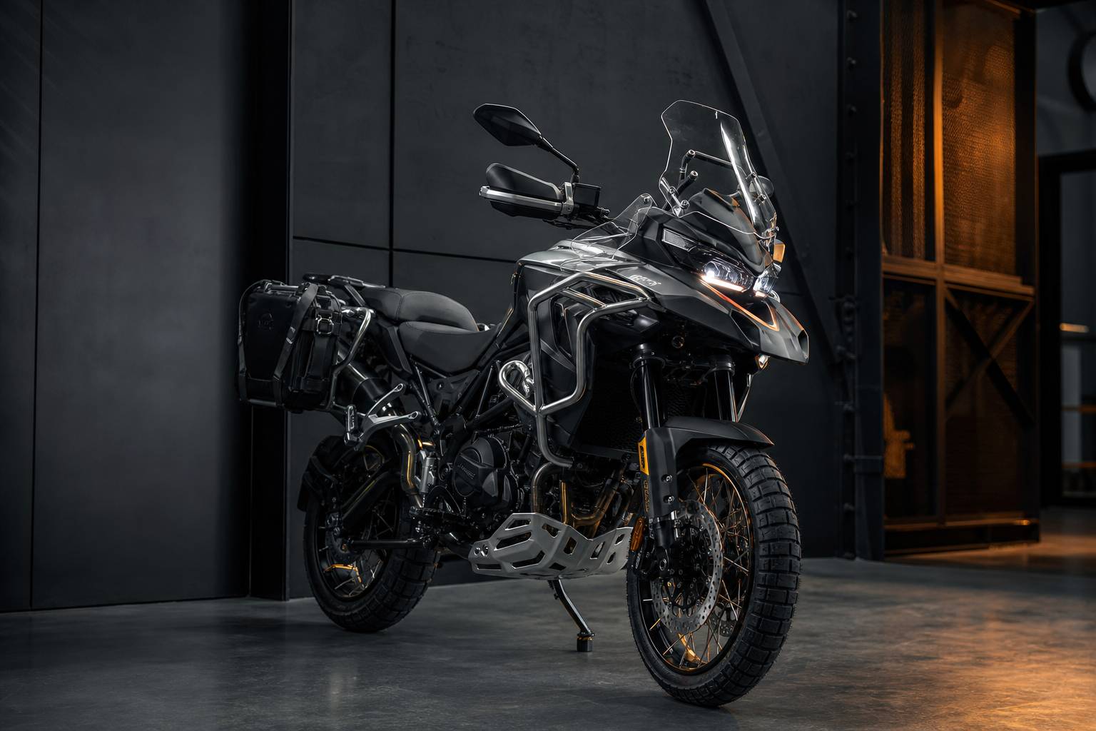 Découvrez les nouvelles Benelli TRK 702 (X) 2025 : équipements renforcés et protection améliorée dès